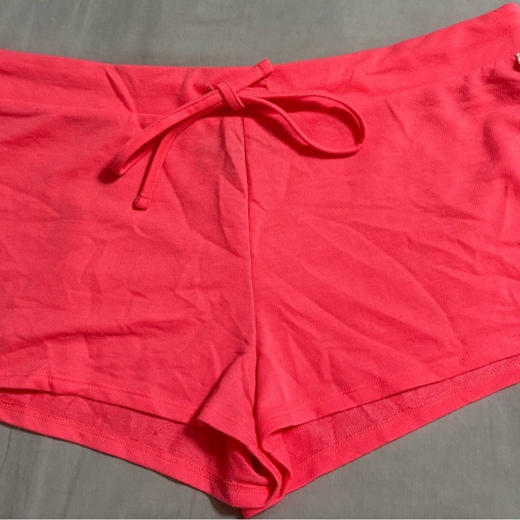 Almost Famous Coral Sleep Shorts - Picture 2 of 5